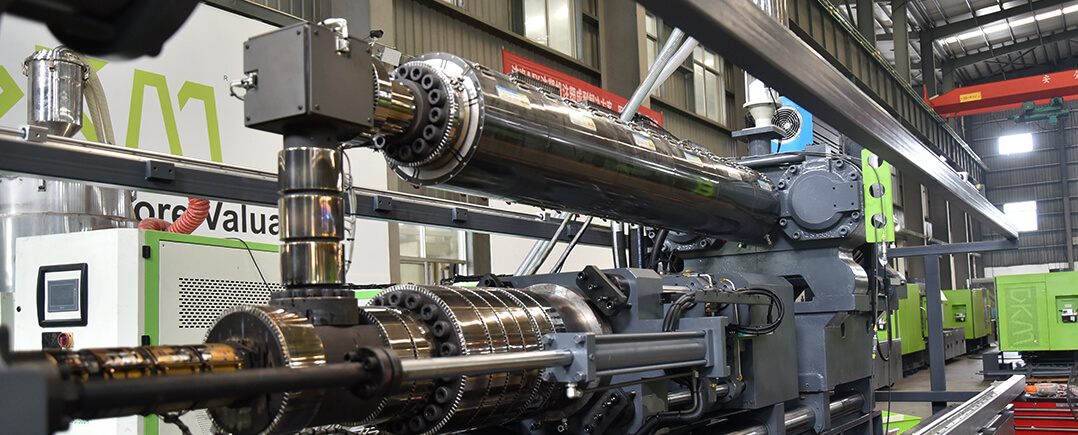 PET PREFORM MACHINE de moulage par INJECTION 2