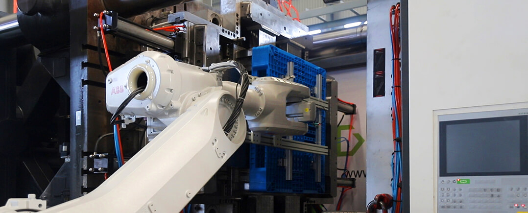 robot-for-taking-out-the-palette